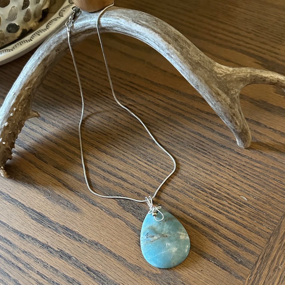 Chic Silver Necklace wire hand wrapped with Natural Stone Pendant